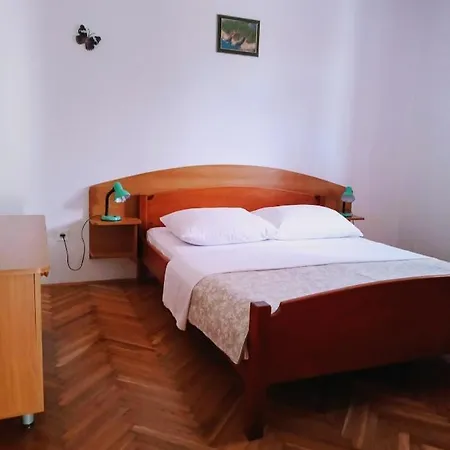 Appartamento Henjak *